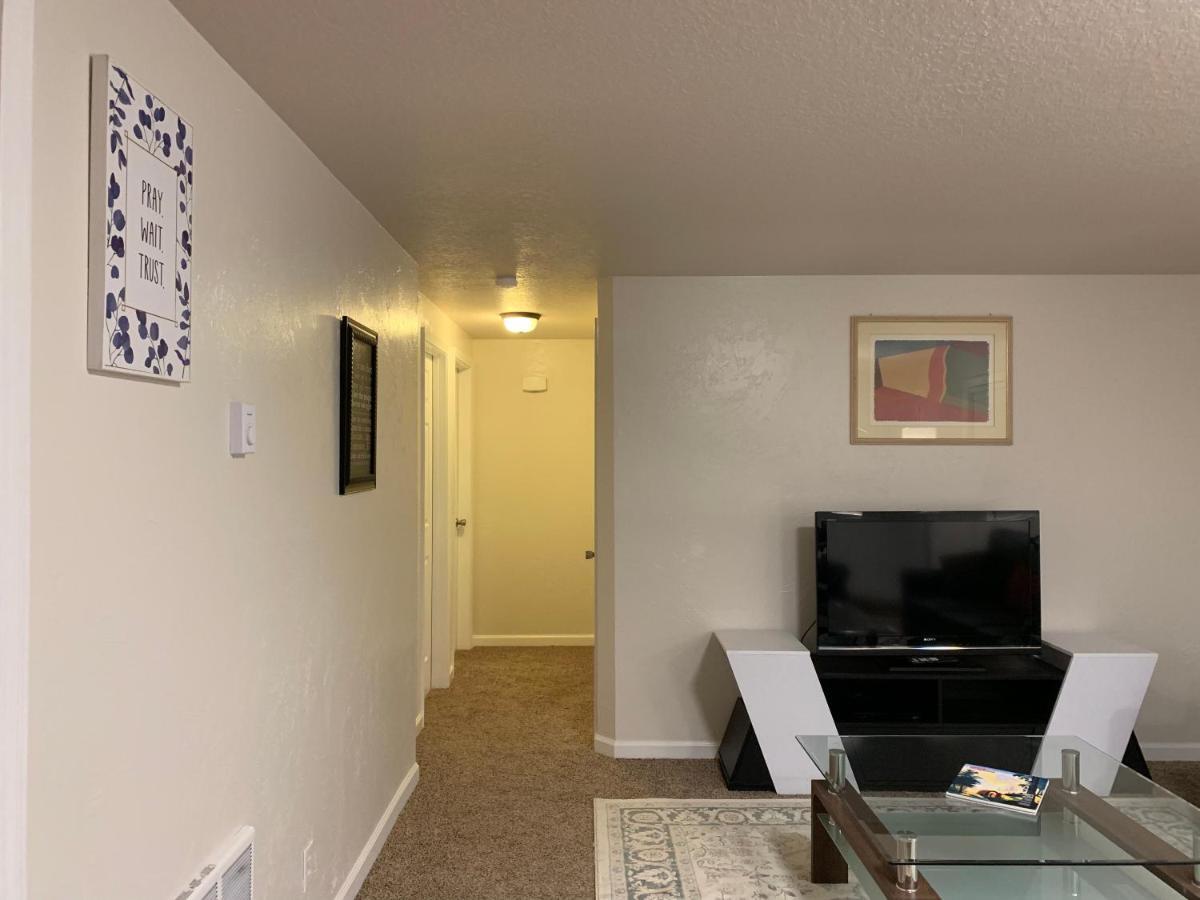 レックスバーグ The Palace At Kingston Eastアパートホテル エクステリア 写真