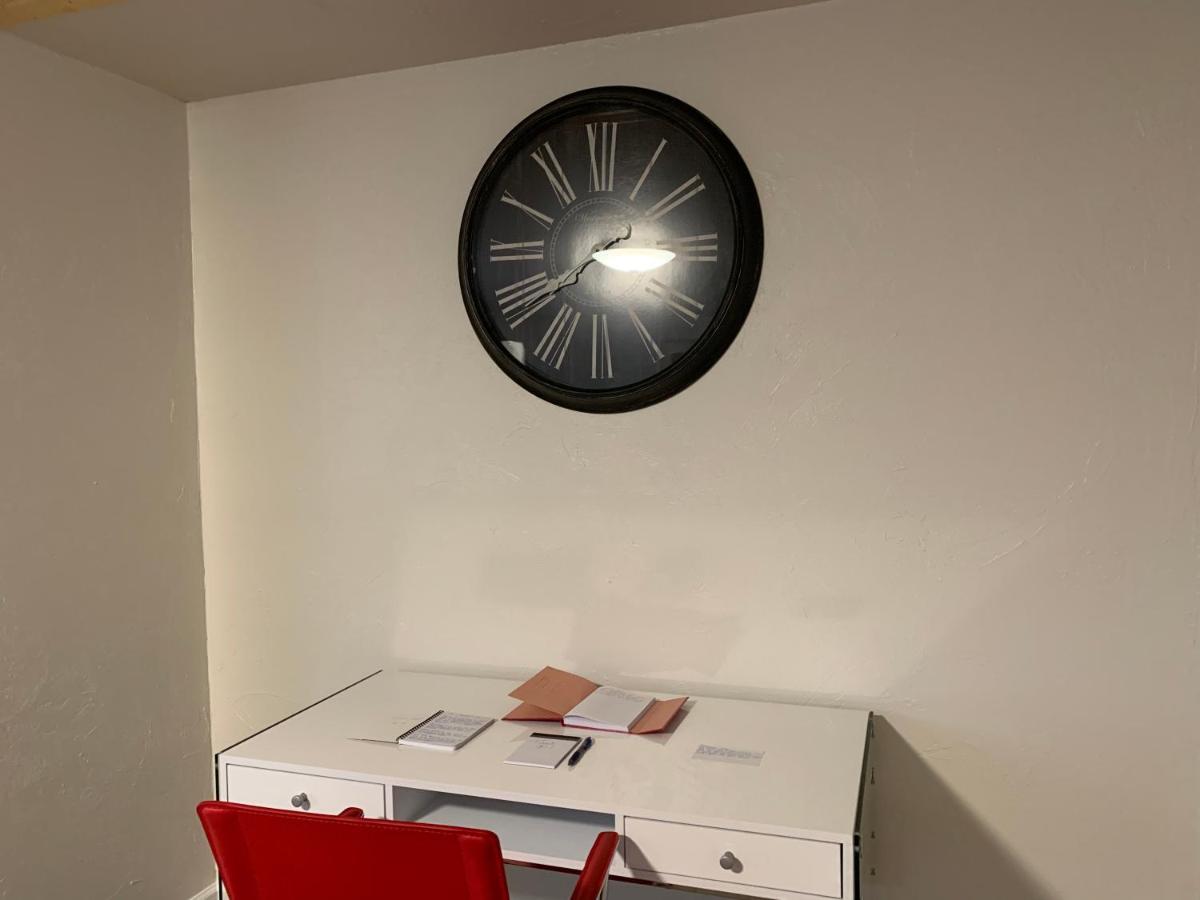 レックスバーグ The Palace At Kingston Eastアパートホテル エクステリア 写真